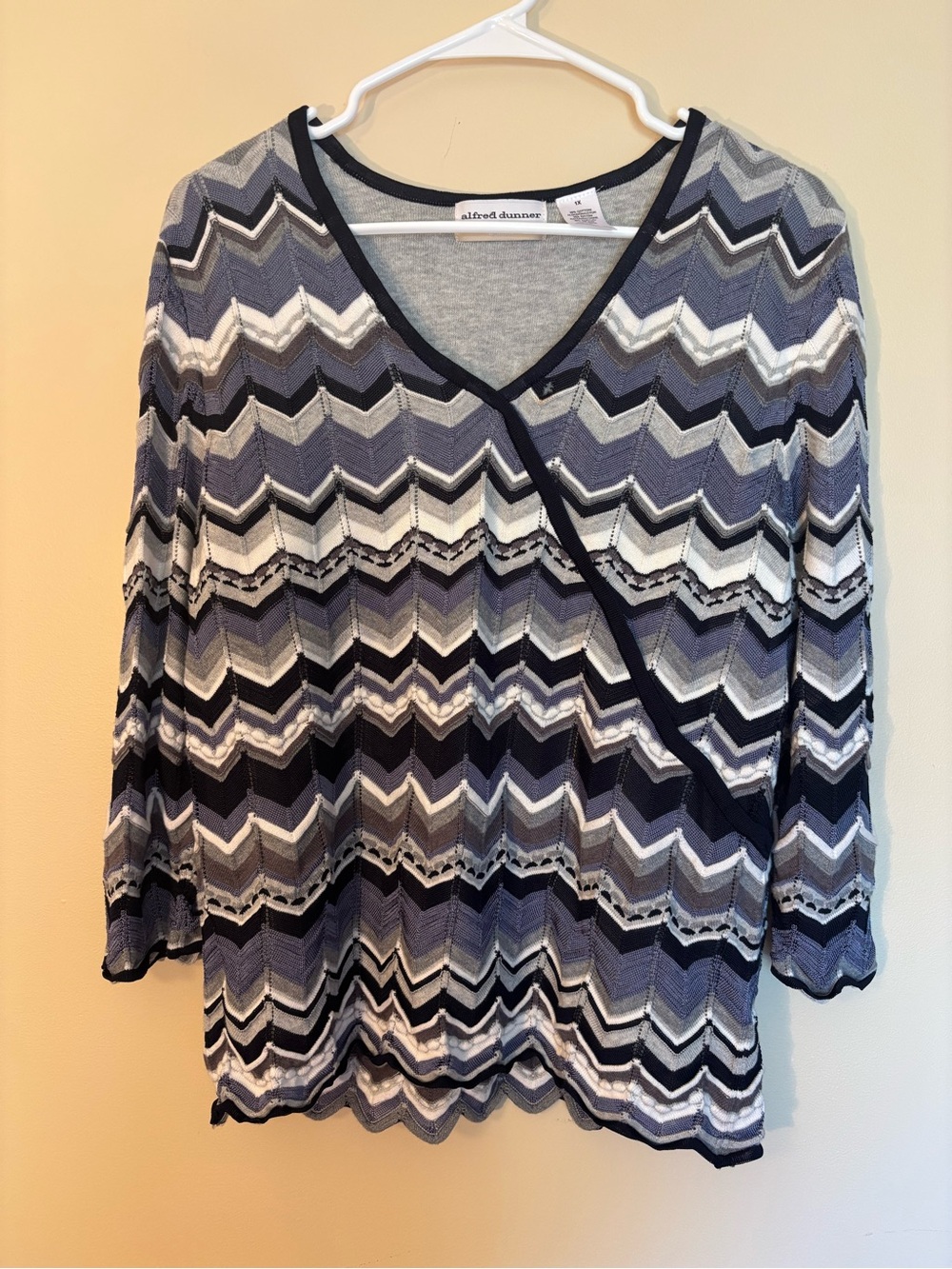 Alfred Dunner Navy, Gray & White Chevron V-Neck Knit Top